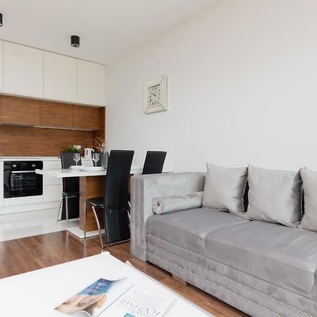 Glamorous Wilanow Apartment By Renters 华沙 外观 照片